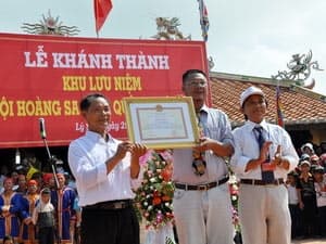 Khen thưởng tộc họ Đặng ở Lý Sơn