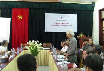“Di sản văn hóa Phật giáo và vấn đề phát triển du lịch ở Huế”
