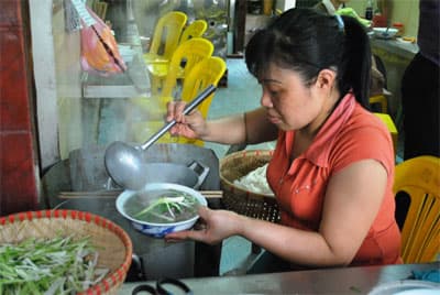 Phở - trăm năm nhìn lại
