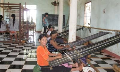 Sắc màu thổ cẩm Ea Tul