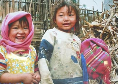 Triển lãm ảnh “Nhịp cầu nhân ái”