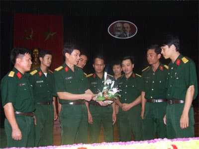 Kinh nghiệm tổ chức đại hội đảng các cấp ở Đảng bộ Quân khu 3 (Bài 4)