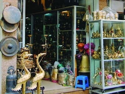 Hà Nội còn bao nhiêu phố “Hàng” góp cho Đại lễ?