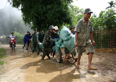 Diễn tập thực hành phòng tránh lũ quét, sạt lở đất