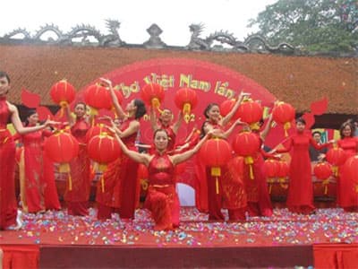 Thi ca và sự vận hành của thi pháp