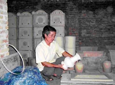 Người làm sống lại “hồn” gốm Thổ Hà