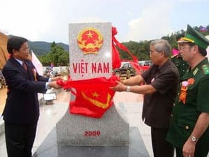 Việt Nam-Lào khánh thành cột mốc biên giới số 476