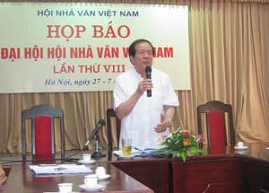 Trẻ hoá là nhiệm vụ chiến lược của Hội Nhà văn
