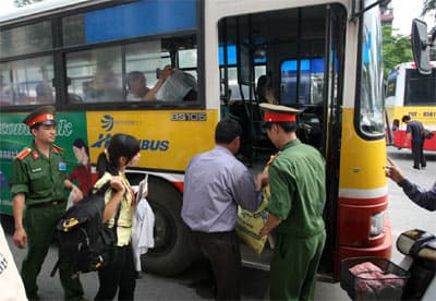 Tình nguyện mùa thi