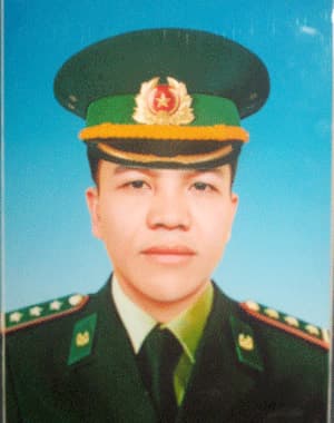 Đại úy Lù Công Thắng hi sinh khi tấn công tội phạm