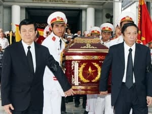 Tổ chức trọng thể lễ tang đồng chí Nguyễn Đức Tâm