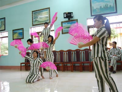 Chặt chẽ, khách quan và công bằng
