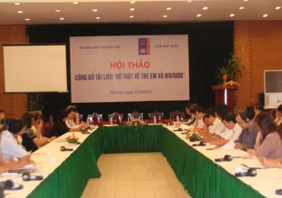 Sự thật về trẻ em và HIV/AIDS