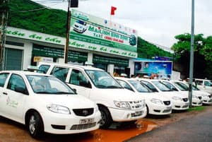 Khen thưởng tài xế taxi cứu sống một trẻ sơ sinh