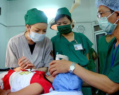 Operation Smile nhận giấy phép Văn phòng đại diện tại Việt Nam