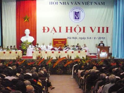 Đảng, Nhà nước ta khuyến khích mọi tìm tòi sáng tạo đi đôi với đề cao trách nhiệm công dân của văn nghệ sĩ (*)