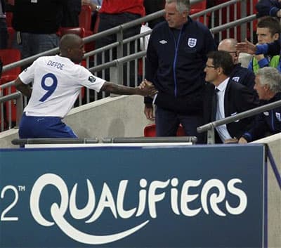 Anh đè bẹp Bulgaria ở vòng loại Euro 2012
