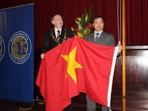 Thượng cờ ở Australia nhân Quốc khánh Việt Nam