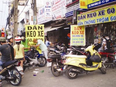 Cận Tết, dịch vụ sơn sửa, tân trang đắt hàng