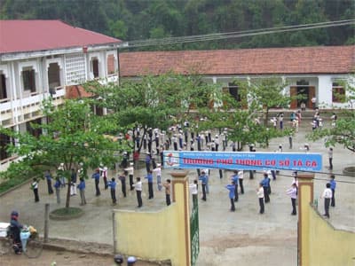 “Người Mông mình ơn Đảng...”