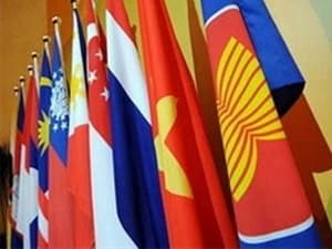 Trung Quốc ưu tiên củng cố quan hệ với ASEAN