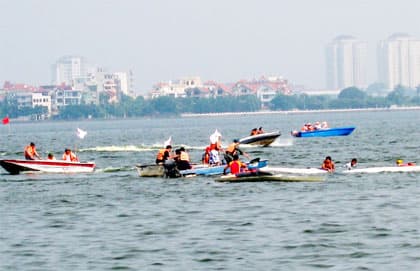 Việc khó, có dân quân
