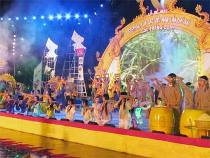 Bế mạc Festival Lúa gạo Việt Nam lần II năm 2011