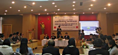 Chuyển giao khoa học công nghệ thông qua hợp tác kinh tế