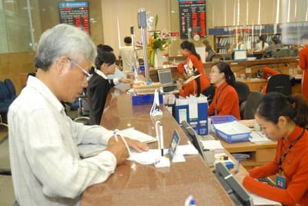 Sacombank dự kiến đạt 2.728 tỷ đồng lợi nhuận trước thuế
