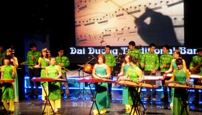 Cùng “Giai điệu tình bạn” chào đón năm mới 2012