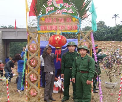 Hàm Yên rộn ràng hội trại tòng quân
