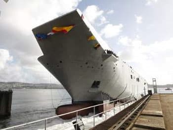 Navantia hạ thủy tàu đổ bộ mang trực thăng mới cho hải quân Australia