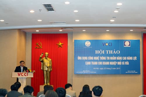 200 doanh nghiệp nhỏ và vừa tham gia hội thảo ứng dụng CNTT