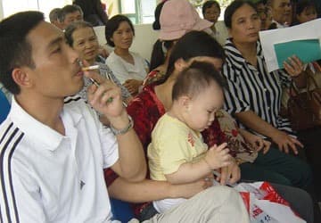 Tỷ lệ hút thuốc ở Việt Nam vẫn duy trì ở mức cao