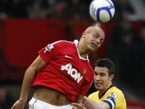 Brown lên kế hoạch chống lại Manchester United