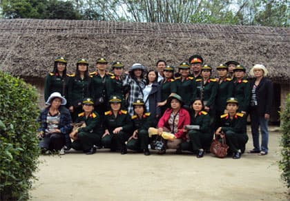 Nữ quân nhân đất võ giỏi giang