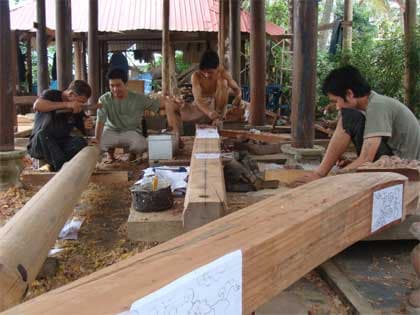 Ra tù… làm ông chủ