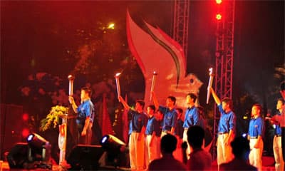 Tuổi trẻ Quảng Trị với đêm hội “Thắp sáng ước mơ” năm 2011