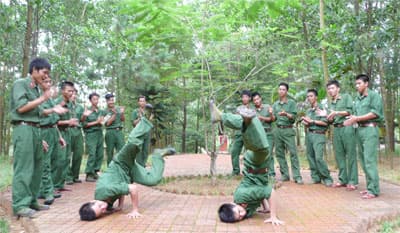 “Lý” và “tình” trong ứng xử của chỉ huy