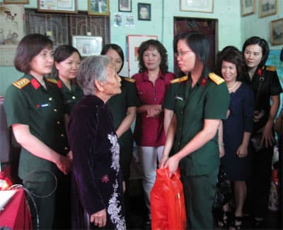 Ấm áp tình người xứ Huế