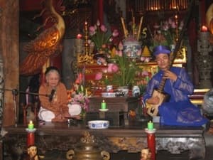 Ca trù cửa đình nao nao những tâm hồn du khách