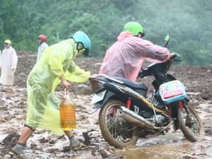 Hà Giang: Mưa lớn làm tê liệt đường lên biên giới