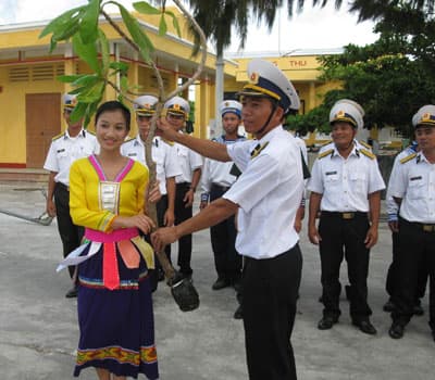 Trường Sa vững vàng nơi đầu sóng (Kỳ III)