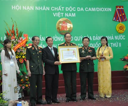 Phong trào  “Vì nạn nhân chất độc da cam” có sức lan tỏa, lay động lòng người