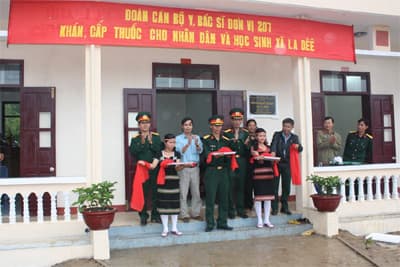 “Bà đỡ” của đồng bào vùng dự án Tây Giang, Nam Giang