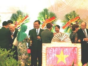 Thủ tướng Nguyễn Tấn Dũng mở tiệc chiêu đãi Đoàn ngoại giao tại Hà Nội