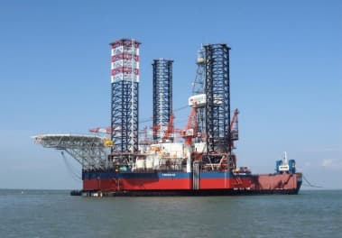 Hạ thủy giàn khoan tự nâng 90m nước