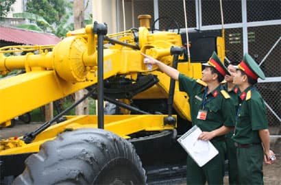Đồng bộ từ giảng đường đến bãi tập