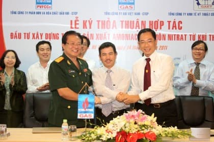 Ký thỏa thuận hợp tác Đầu tư xây dựng Tổ hợp sản xuất Amoniac từ khí thiên nhiên