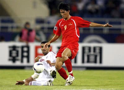Tiên trách kỷ, hậu trách nhân